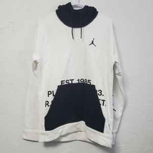 Air Jordan Mens Medium Black And White Pullover Hoodie